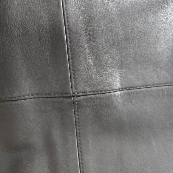 Club Monaco Leather Pencil Skirt - US 4 - Excellent Condition - Picture 4 of 7